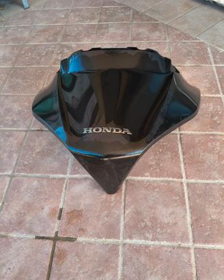 Carena posteriore nera per Honda SW-T 400/600