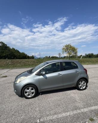 Toyota Yaris 2006