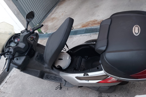 Kymco Downtown 300i