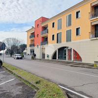 NEGOZIO A TRAVAGLIATO