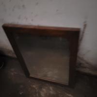 specchi con cornice i  noce