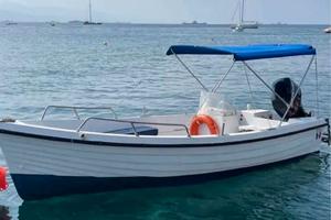 barca lancione 5.50 mt con motore fuoribordo 