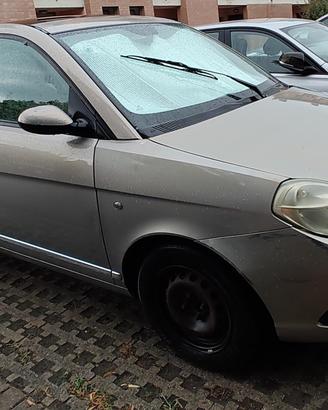 Lancia Ypsilon 1.4 16v 90cv