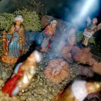 presepe realizzato in vaso di vetro