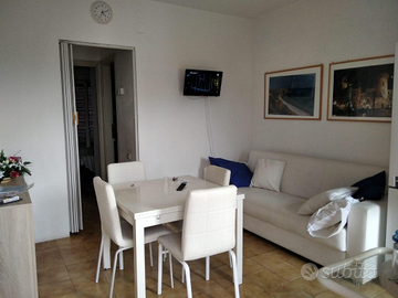 Appartamento in zona centralissima 50 m.dal mare
