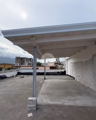 3 LOCALI A NAPOLI