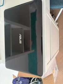 Notebook Asus F556U 15 pollici