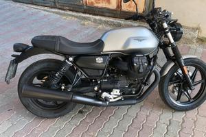 Moto Guzzi v7stone 
