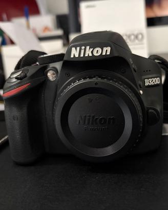 Nikon D3200 18-105 