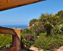 Villetta con vista mare e giardino- Costa Paradiso