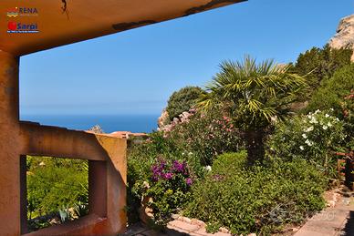 Villetta con vista mare e giardino- Costa Paradiso