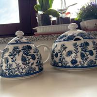 Zuppiera con coperchio e teiera