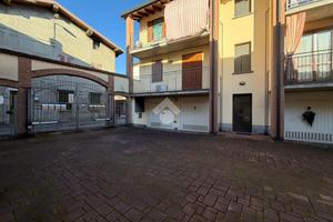 3 LOCALI A MISANO DI GERA D'ADDA