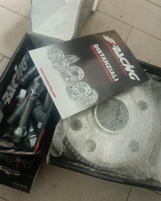 Distanziali 20mm e bulloni per gruppo wag