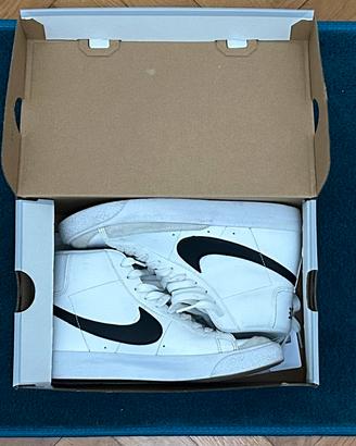 Nike Blazer Mid '77 - Bianco/Nero - Taglia 37.5