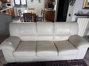 DIVANI IN PELLE USATI