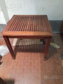 Tavolo da giardino