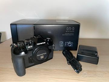 Olympus  E-M1 Mark II