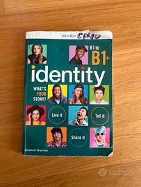 Libro di inglse “identity”