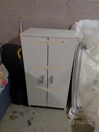 armadietto scarpiera