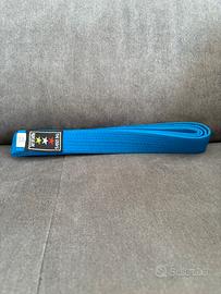 Cintura blu karate-taekwondo nuova