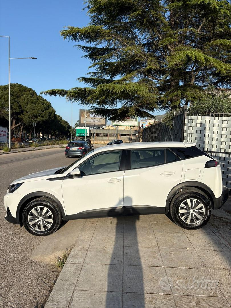 Peugeot 2008 2022 photo 2