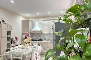 2 LOCALI A CASTELLAMMARE DI STABIA