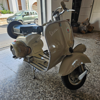 Vespa faro basso vacanze romane