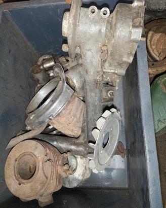carter motore piaggio braccio supporto motore orig