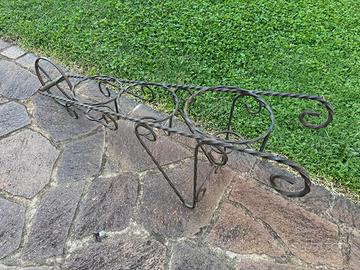 Portafiori in ferro battuto