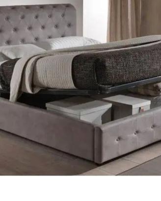 mobile di soggiorno e camera da letto completa