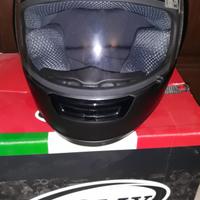 Casco suomy