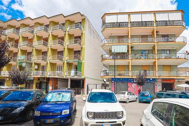 Appartamento diviso in due bilocali