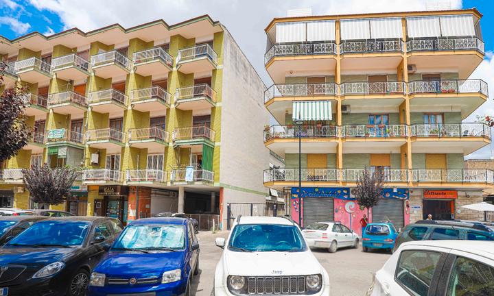 Appartamento diviso in due bilocali