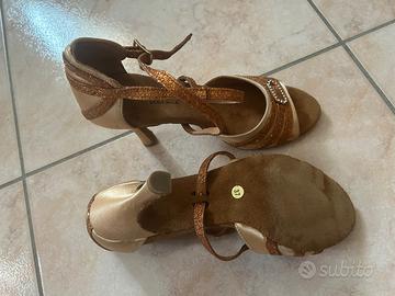 Scarpe da latino americano