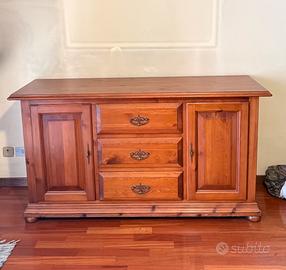 Credenza in legno stile classico/vintage