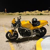 Triumph daytona 955i