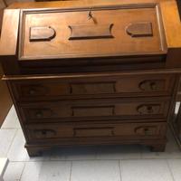 SCRIVANIA IN LEGNO MASSICCIO