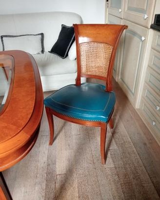 Tavolo in radica con sedie