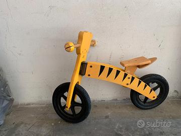 Bicicletta senza pedali