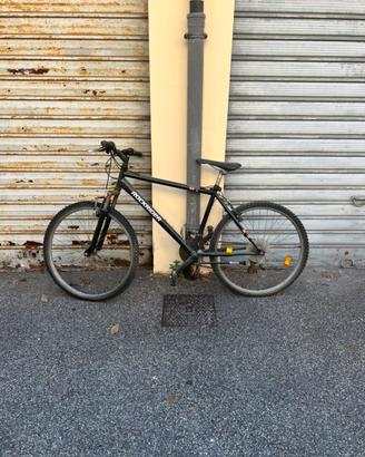 MTB Rockrider 5.0 26” – B’Twin Decathlon – 80€