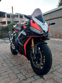 Aprilia Rsv4 factory sbk-09