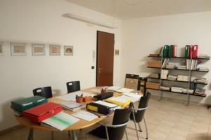 Ufficio arredato
