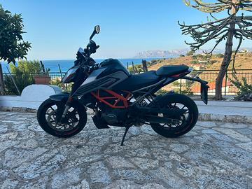 Duke KTM 125c- 2022