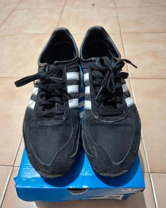 "Adidas L.A. Trainer Nere e Bianche – Taglia 42