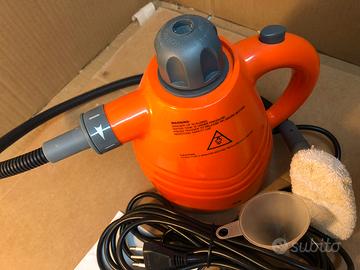 Pulitore a vapore con accessori