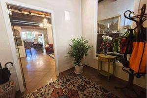 Appartamento di 200 m² con 5 locali a Carpi