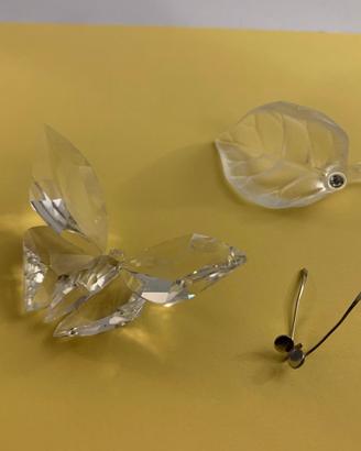 Swaroski farfalla su foglia