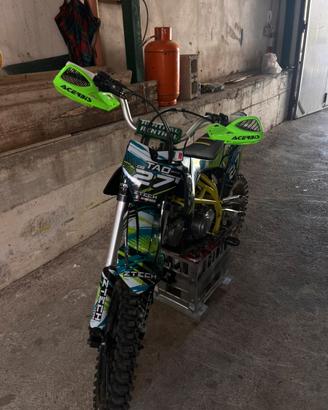 PIT BIKE ZTECH 125.