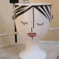 Vaso in ceramica moderno